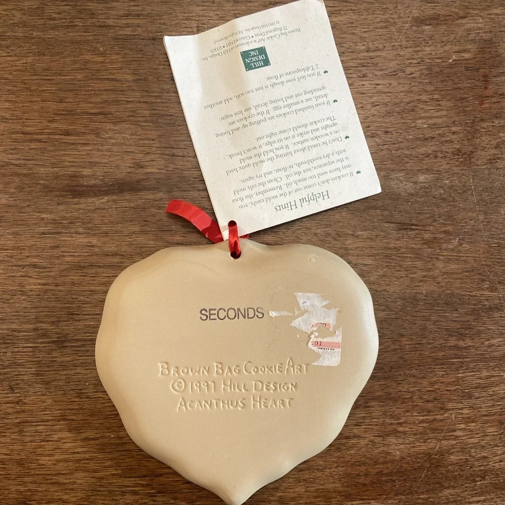 Brown Bag Cookie Art 1997 Hill Design Acanthus Heart 6.25‎ X 5.75